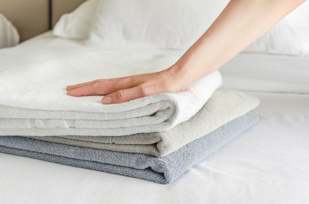 What Is a Bath Sheet? California Design Den Answers